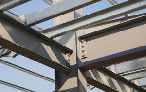 چرا بازار تیرآهن این روزها پر نوسان است؟ نکات مهم برای خریداران